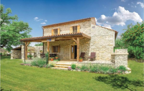 2 Bedroom Gorgeous Home In Buje